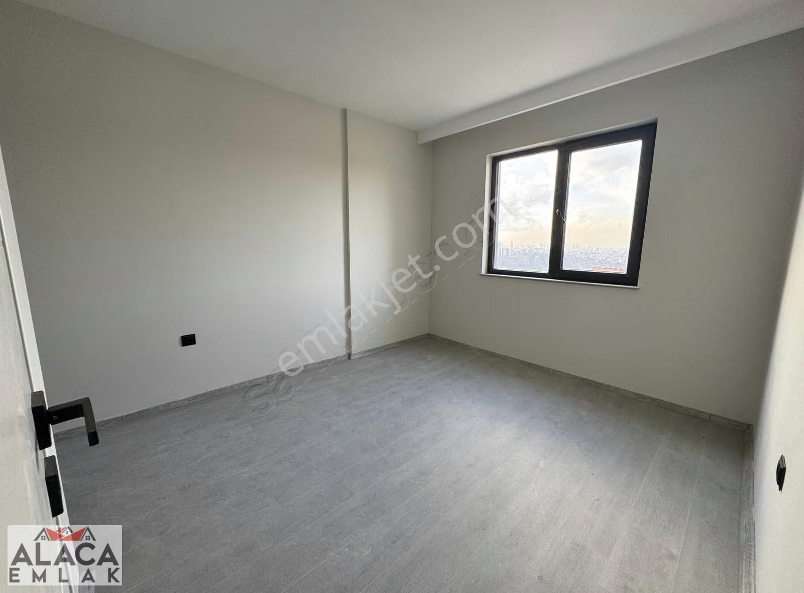 Ege Mahallesi'nde 2+1 Lüx Yapılı Rezidansta Kiralık Daire - Görsel 3