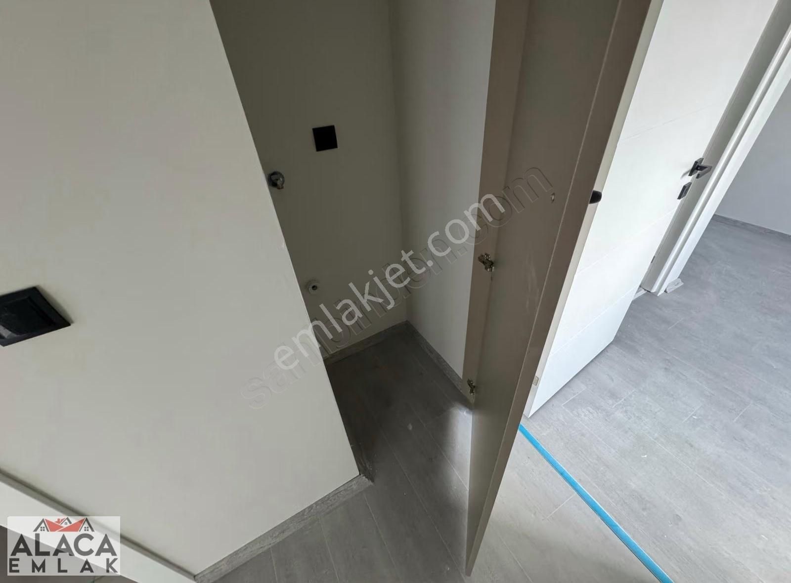 Ege Mahallesi'nde 2+1 Lüx Yapılı Rezidansta Kiralık Daire - Görsel 21