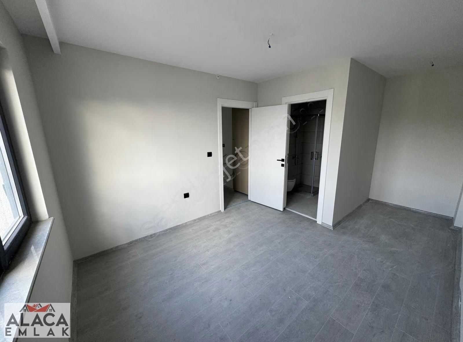 Ege Mahallesi'nde 2+1 Lüx Yapılı Rezidansta Kiralık Daire - Görsel 18