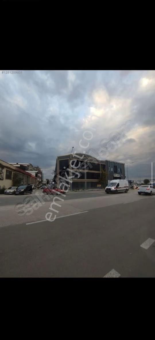 Eski Gemlik Yoluna Cepheli Köşe Konum Prestijli Ticari Bina | - Görsel 3