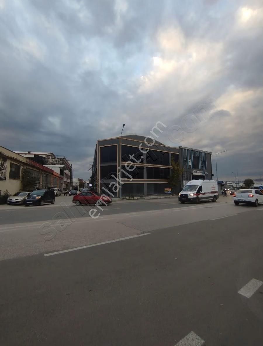 Eski Gemlik Yoluna Cepheli Prestijli Köşe Ticari Bina Kiralık - Görsel 7