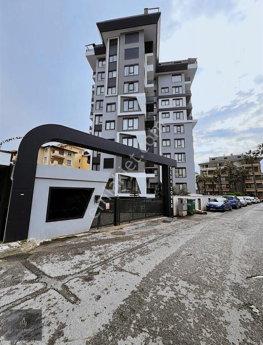 Alanya Şehir Merkezin'de Full Konseptli Eşyalı Site İçi Daire