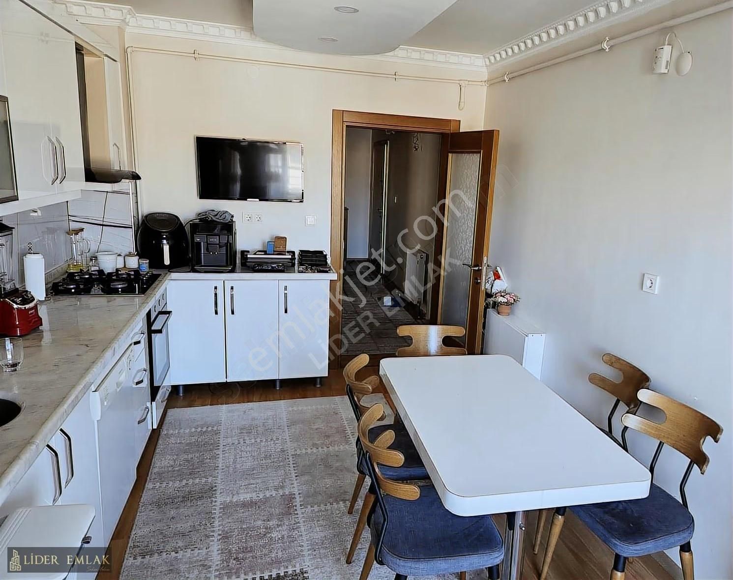 Lider Emlak'tan Güneşevler Merkezde 3+1 Asansörlü Full Yapılı - Görsel 26