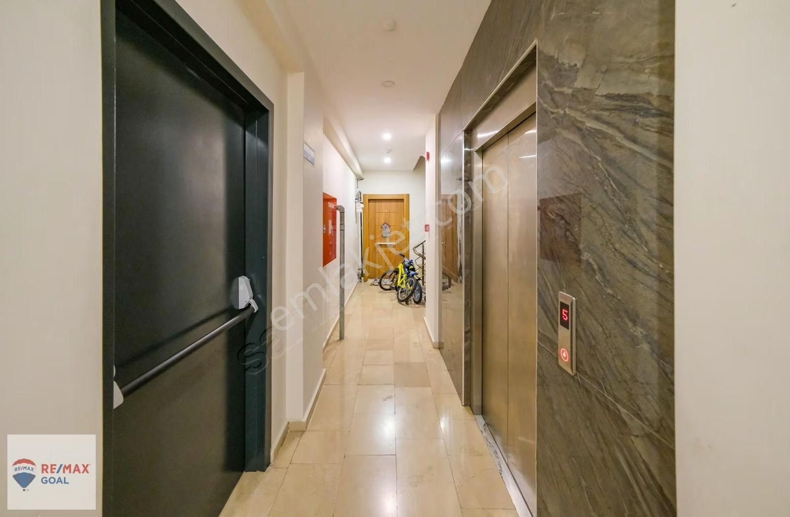 Remax Şirvan'dan Kozyatağı İnönü Caddesinde Satılık 4+1 Dublex - Görsel 3