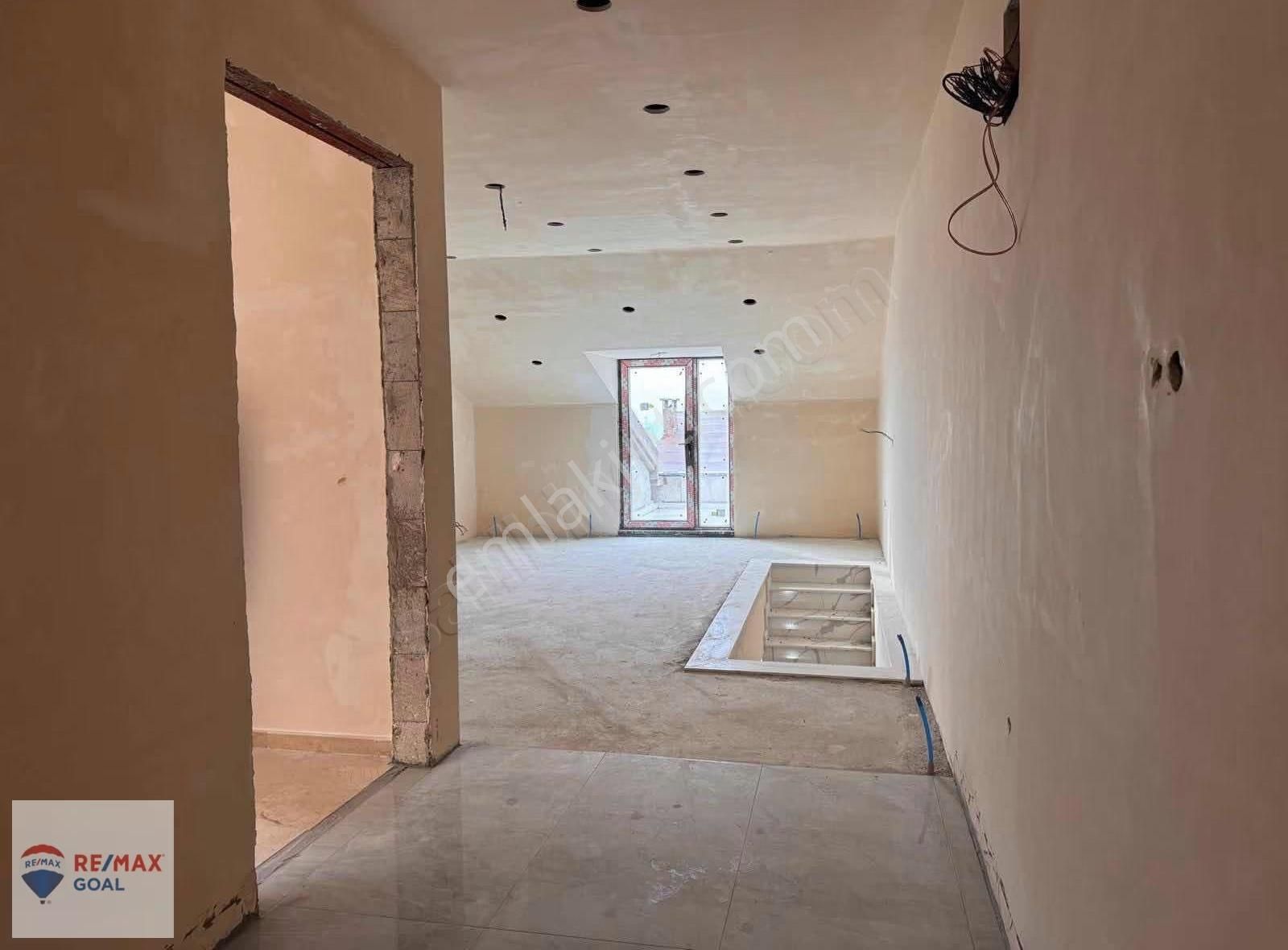 Çiçekçi Selimiye'de Dubleks Deniz Manzaralı Sıfır Daire - Görsel 6