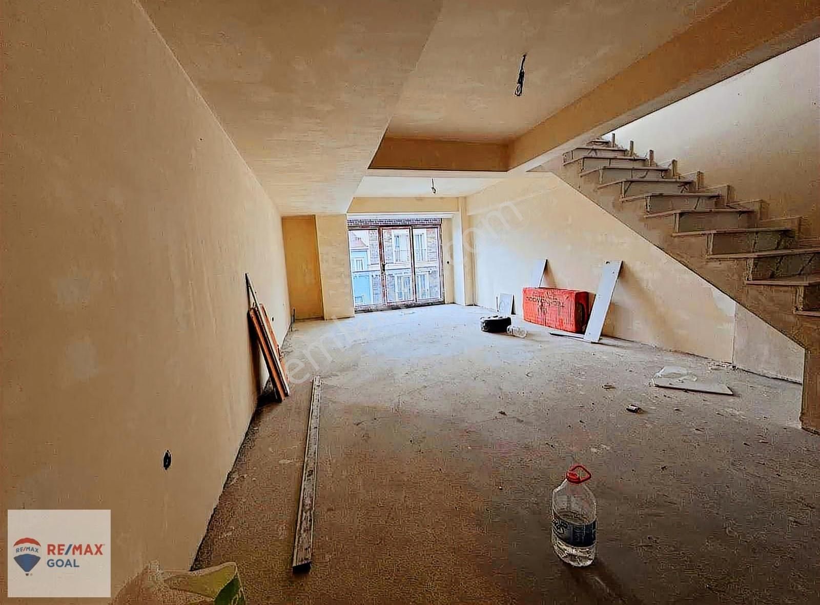 Çiçekçi Selimiye'de Dubleks Deniz Manzaralı Sıfır Daire - Görsel 12