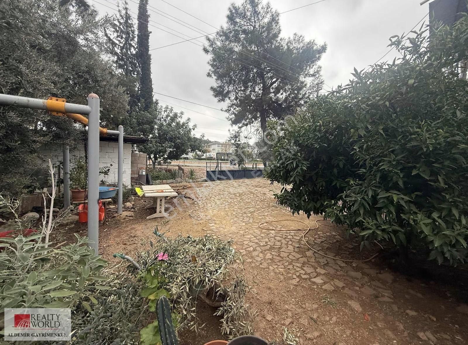 Antalya Döşemealtı Yalınlı Mah De Yazlık Bahçeli 1190 M2 Ev - Görsel 6