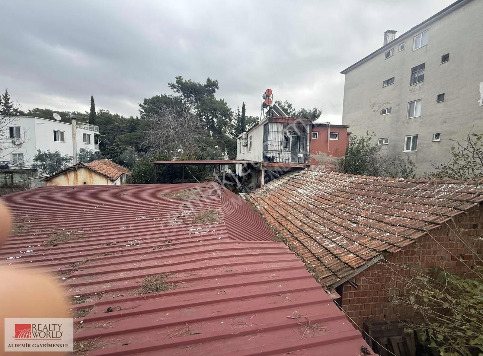 Antalya Döşemealtı Yalınlı Mah De Yazlık Bahçeli 1190 M2 Ev - Görsel 2