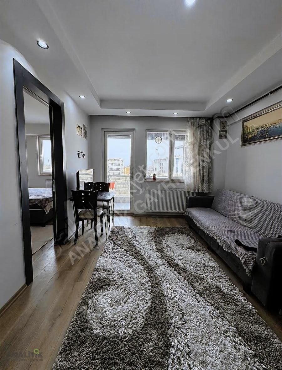 Topraklık Mahallesinde Otogarın Yanında 1+1 Geniş Kiralık Apart - Görsel 6