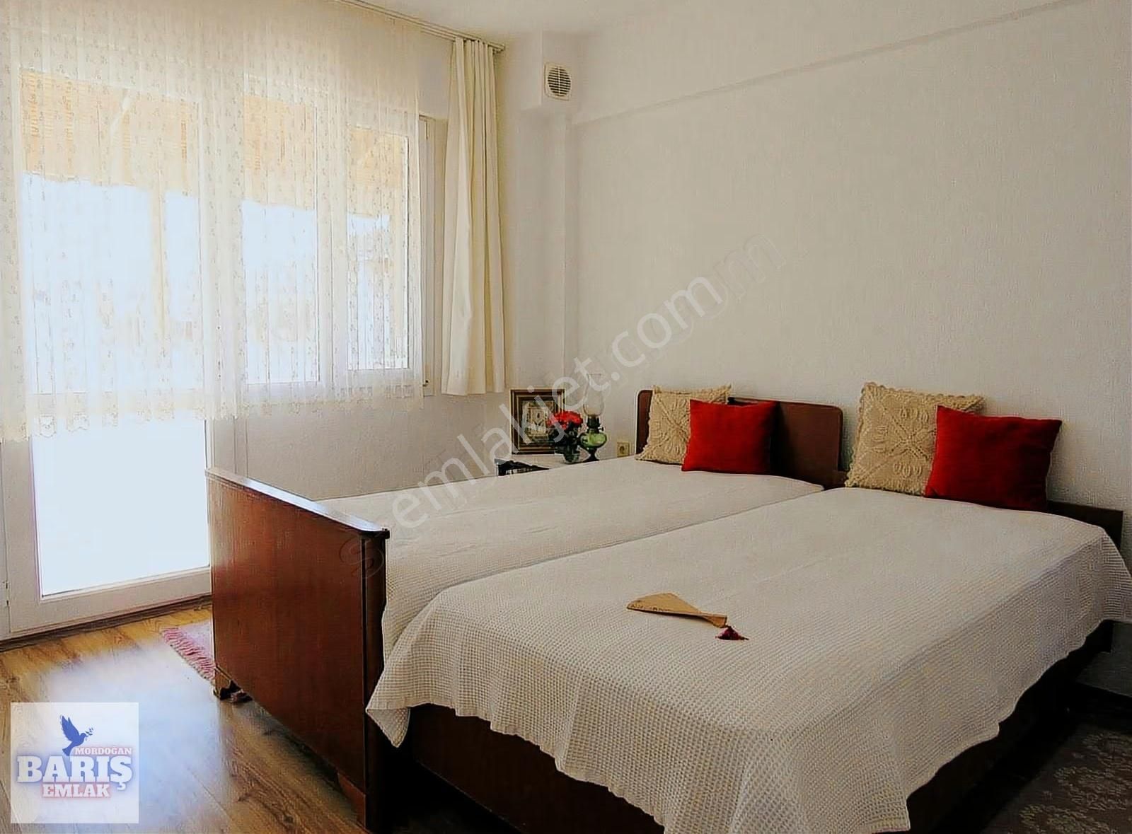 Mordoğanda Deniz Manzarlı Bahçeli Teraslı Müstakil Satılık Villa - Görsel 5