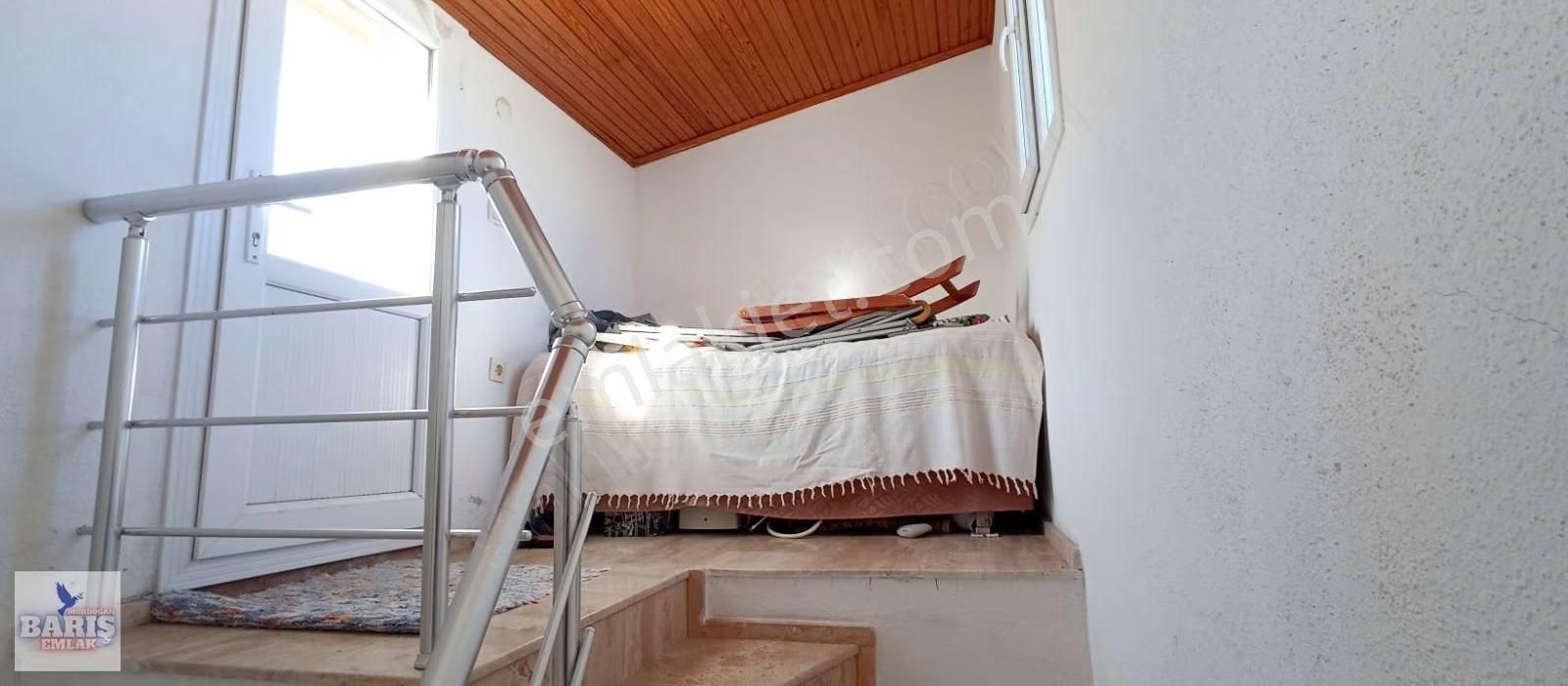 Mordoğanda Deniz Manzarlı Bahçeli Teraslı Müstakil Satılık Villa - Görsel 2