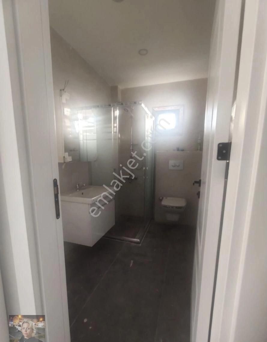 Büşra Gayrimenkulden Yeni Mah Satılık Daire 3+1 Kat 3 Ebeveyin Banyolu 120m2 İskanlı - Görsel 5