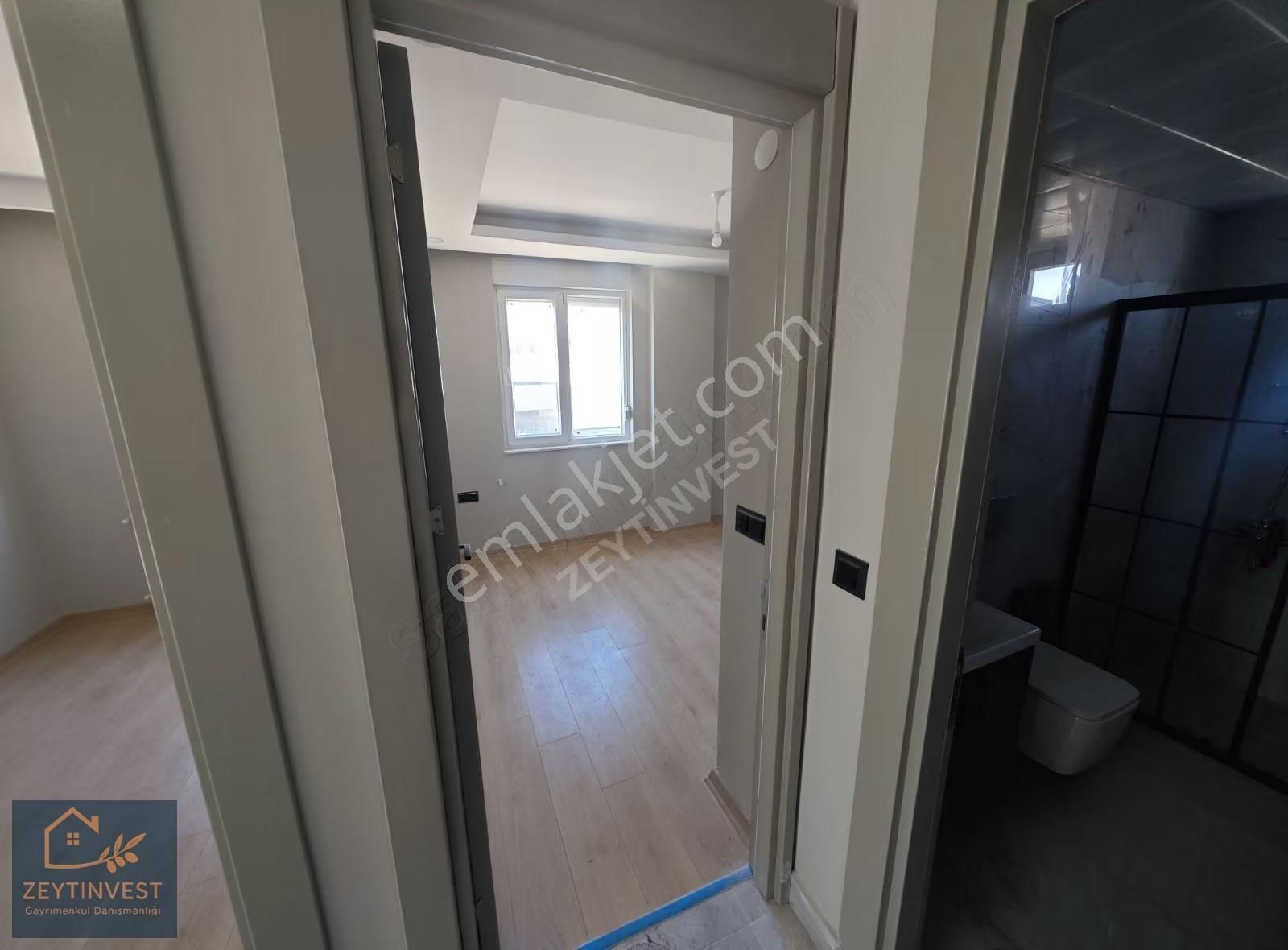Tranvaya Yakın Ayrı Mutfak 2+1 Katta Havuzlu Site İçi Daire - Görsel 4