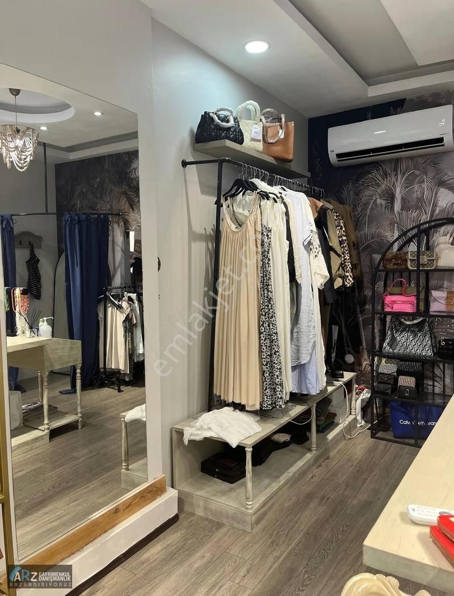 İzmit Çarşı Devren Kiralık Butik Mağaza - Görsel 2
