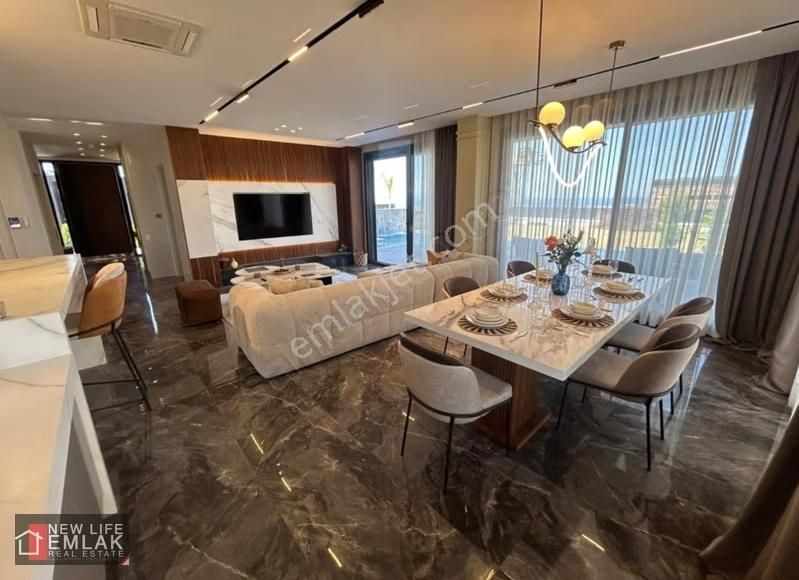 Emsalsiz Fiyat Yatırım Ve Oturum İçin Kaçırılmıyacak Malikane - Görsel 17