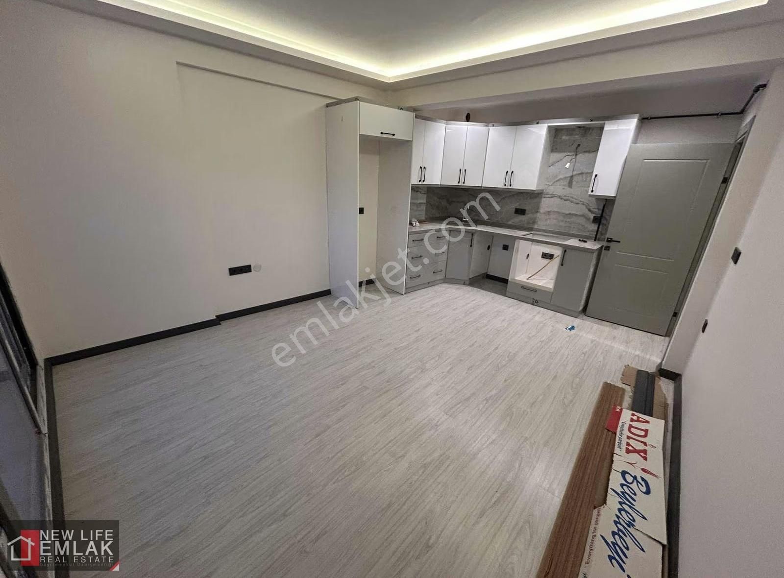 Cumhuriyet Mah. 2+1 Daireler