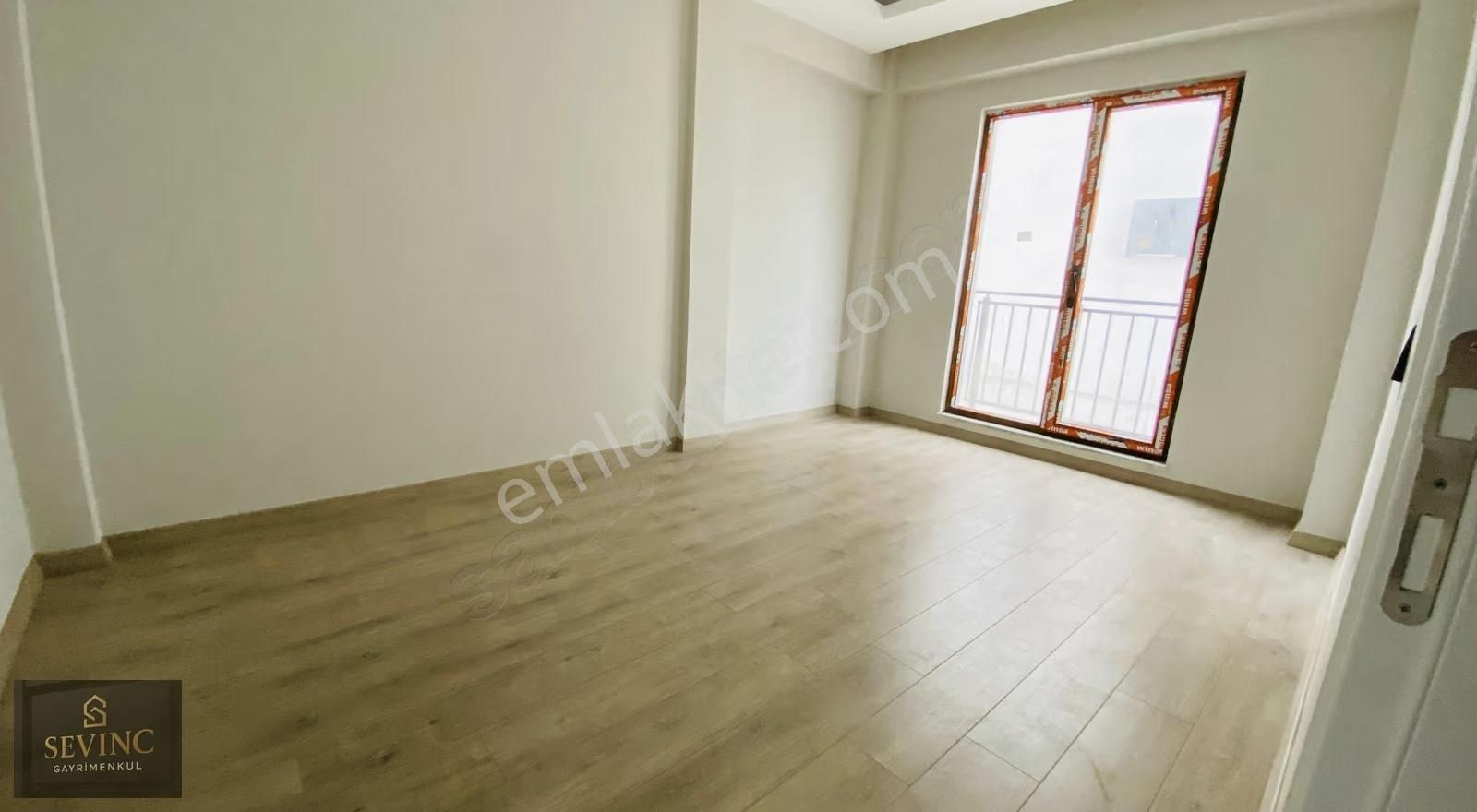 Sevinç'ten Yeni Mahalle'de Ayrı Mutfaklı 1+1 Kiralık Daire - Görsel 32