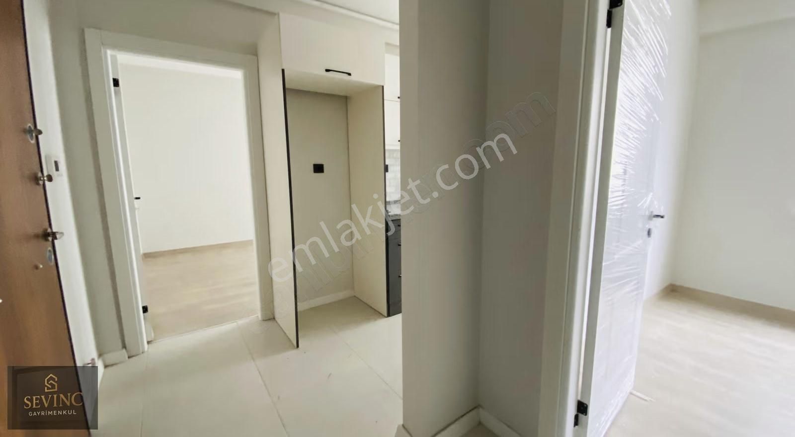 Sevinç'ten Yeni Mahalle'de Ayrı Mutfaklı 1+1 Kiralık Daire - Görsel 2