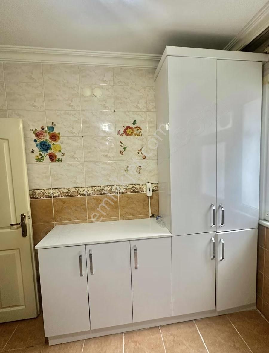 Kemalpaşa Da 2+1 Kiralık Daire Metrobüs Yanı Genç Binada - Görsel 15