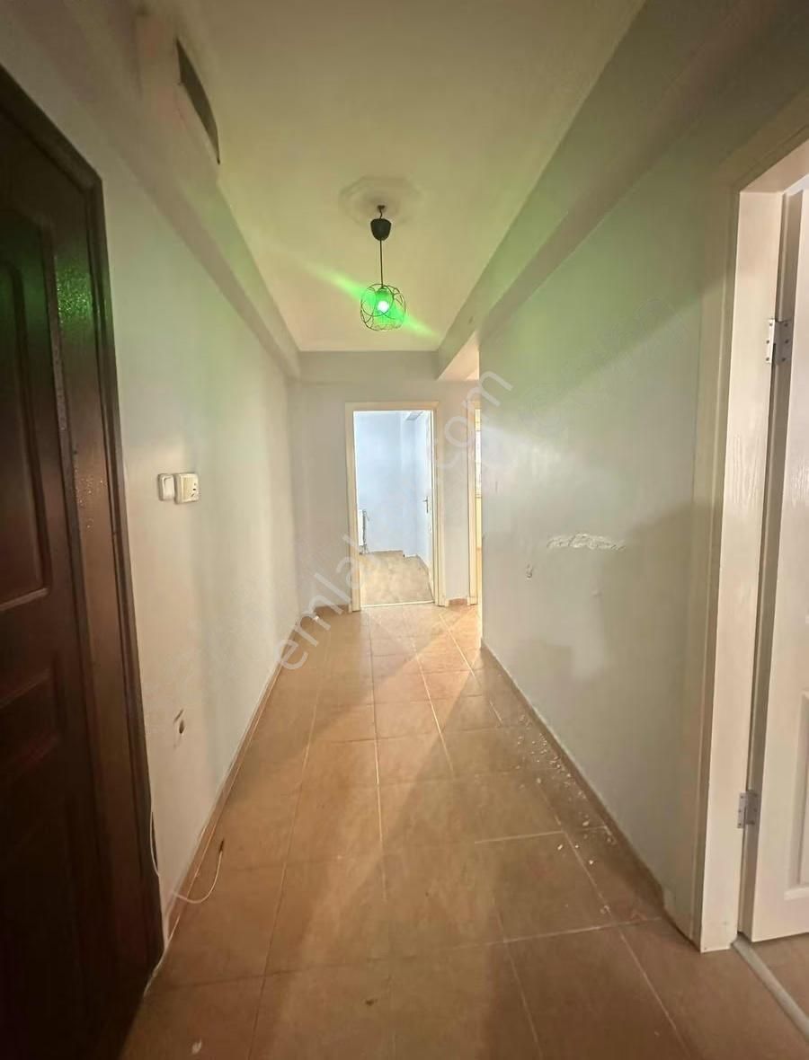 Kemalpaşa Da 2+1 Kiralık Daire Metrobüs Yanı Genç Binada - Görsel 14