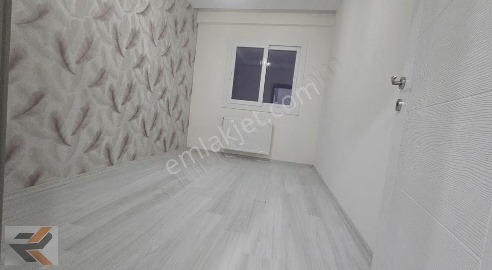 Orhangazıde Bulvar Üzeri Satlık Ful Yapılı 3+1 Kapalı Mutfak - Görsel 11