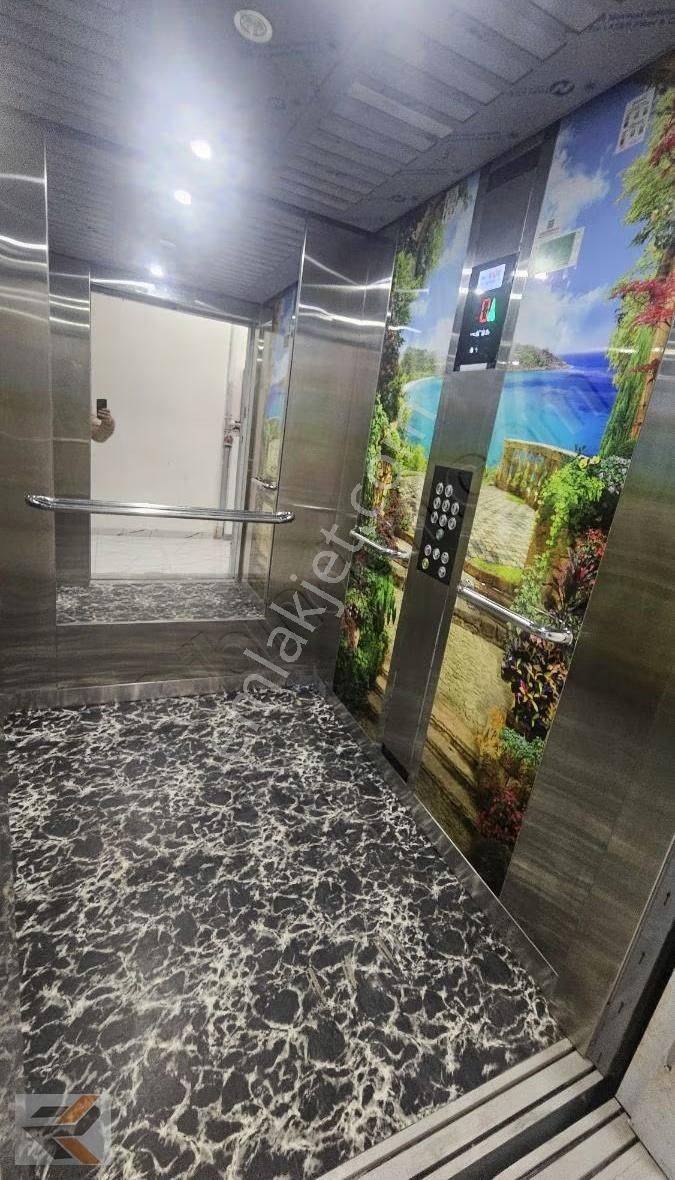 Orhangazıde Bulvar Üzeri Satlık Ful Yapılı 3+1 Kapalı Mutfak - Görsel 25