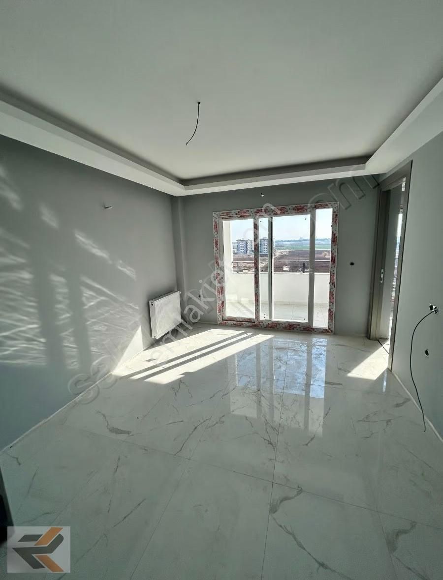 Elif Su Uludağ'da Düşük Katli Yatay Mimari Kapalı Mutfak 2+1