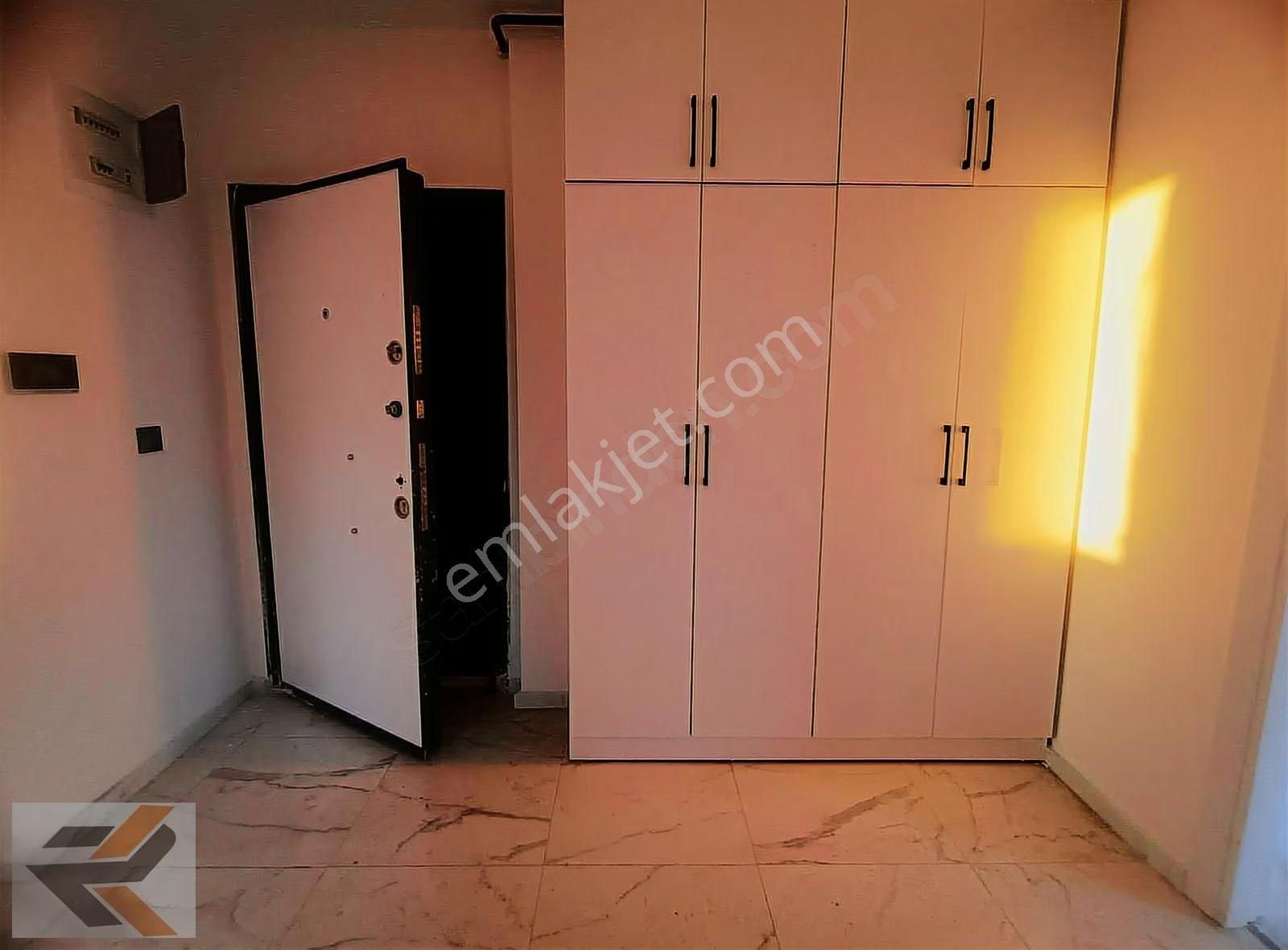 Kozan Yoluna Sıfır Geniş Oturumlu 3+1 Daire - Görsel 29