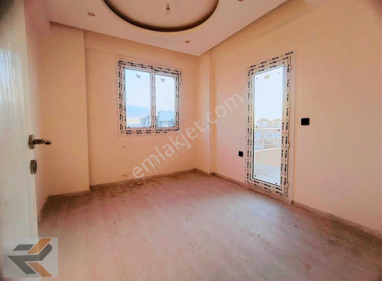 Kozan Yoluna Sıfır Geniş Oturumlu 3+1 Daire - Görsel 10