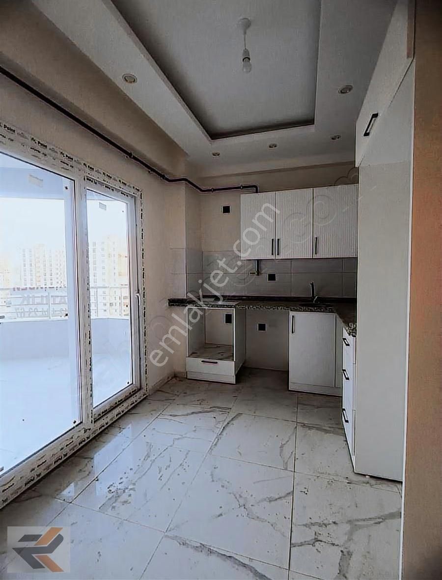 Kozan Yoluna Sıfır Geniş Oturumlu 3+1 Daire - Görsel 16