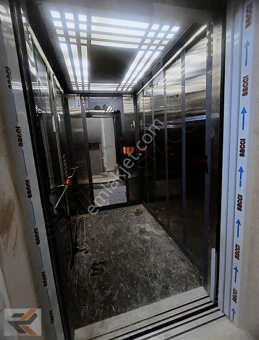 Kozan Yoluna Sıfır Geniş Oturumlu 3+1 Daire - Görsel 23