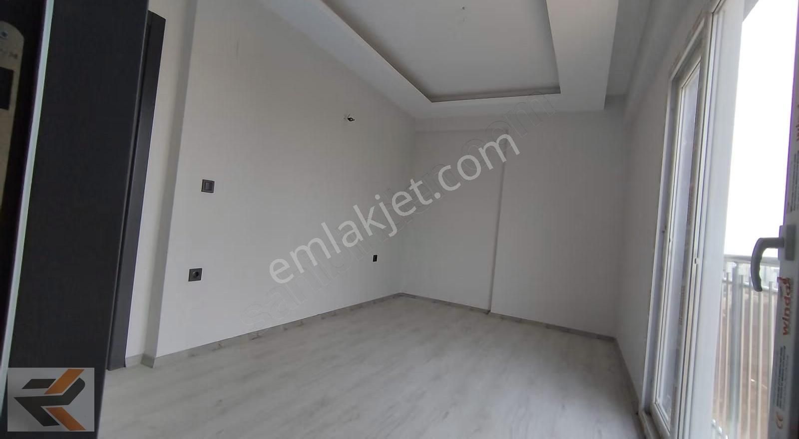 Ahmet Zembilci Bulvar Üzeri Düşük Katli 2+1 - Görsel 9