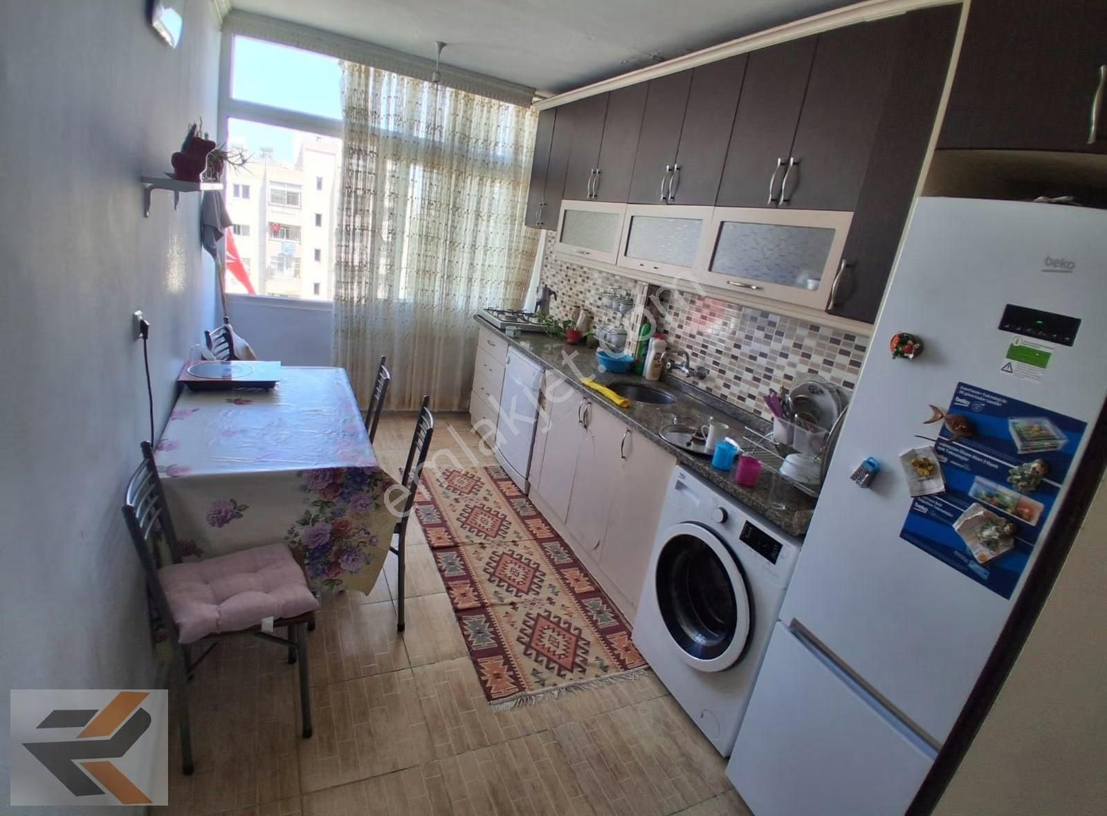 Afetevlerinde Mükemmel Konum Da Satılık 2+1