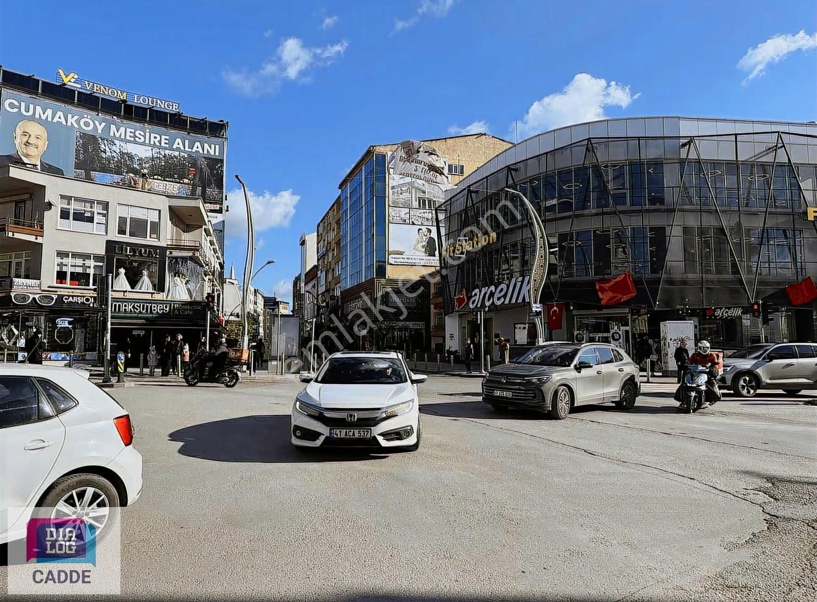 Tatlıkuyu Köprüsü Dibinde Cadde Üzerinde 3+1 120m2 - Görsel 21