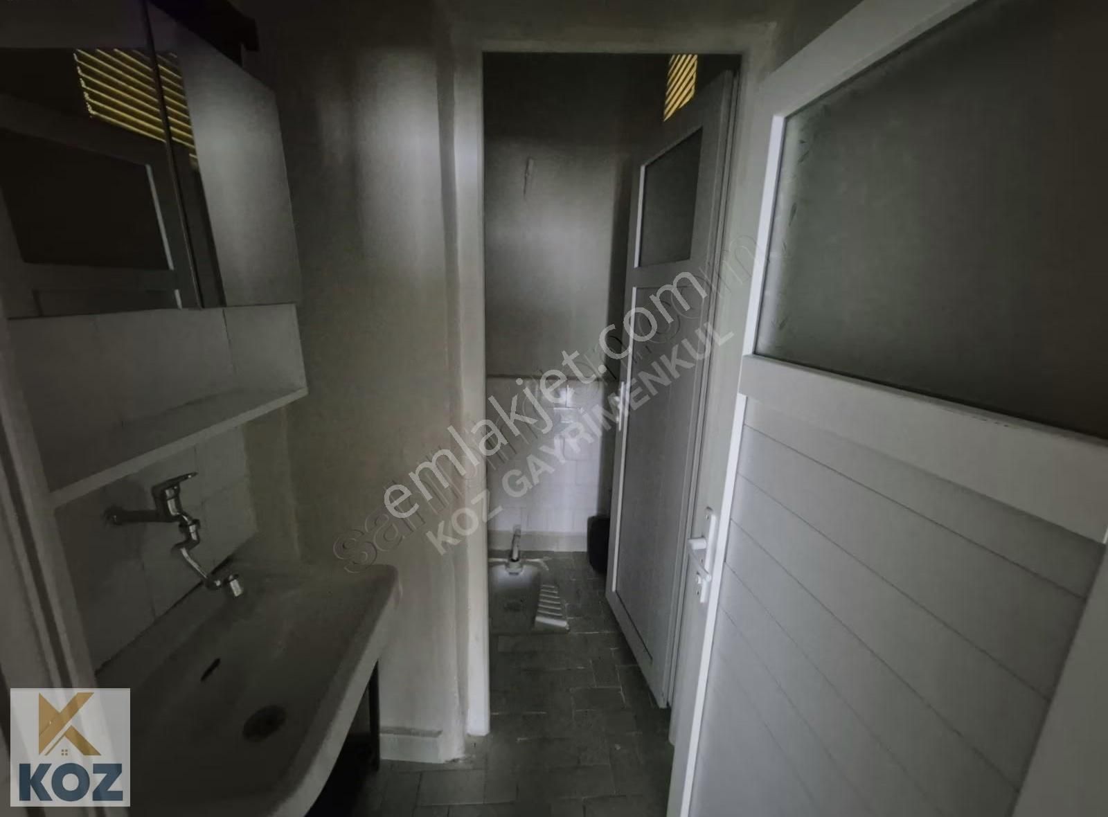Koz Emlak'tan Vakıfpark Karşısı Arakat 3+1 Kiralık Daire - Görsel 8