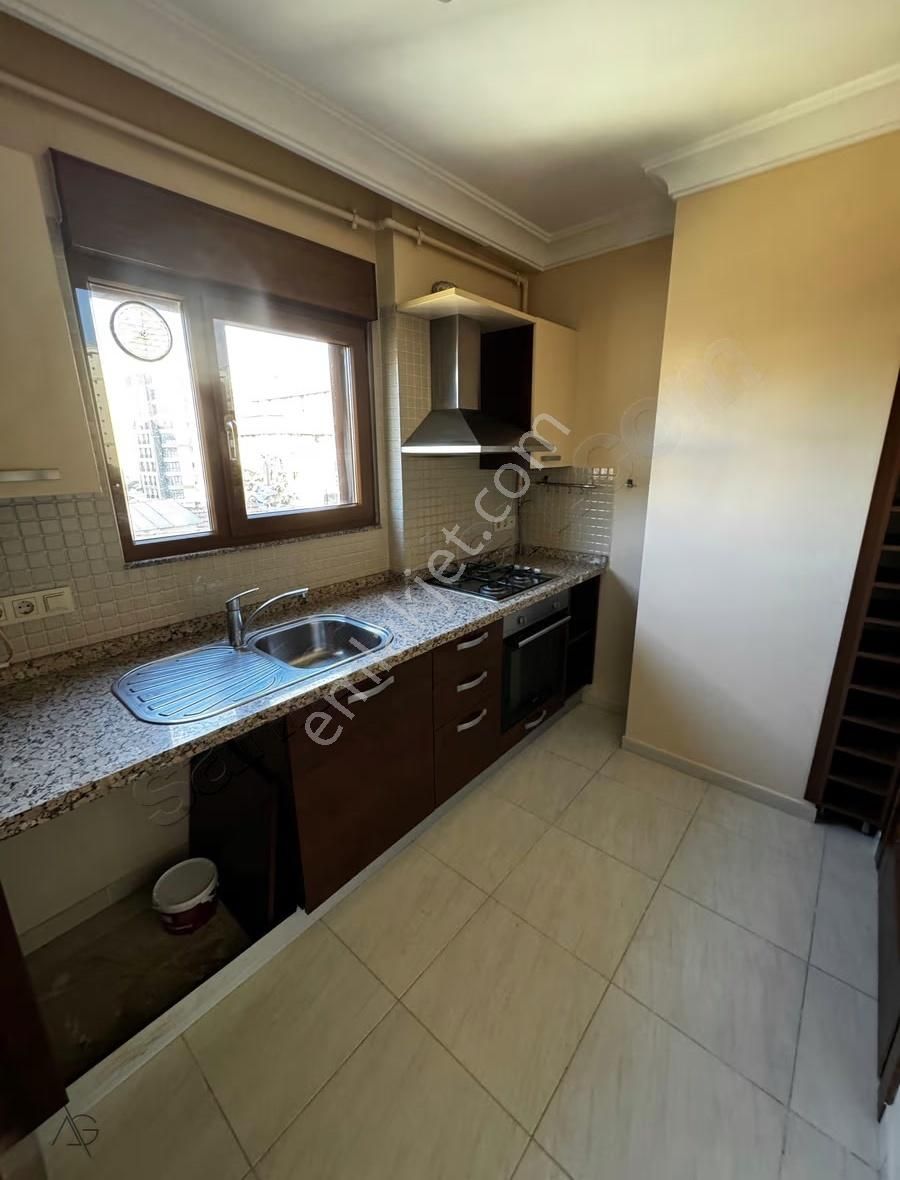 Erenköy Etemefendi'de 13 Yıllık 95m2 2+1 Balkonlu Satılık Boş - Görsel 8