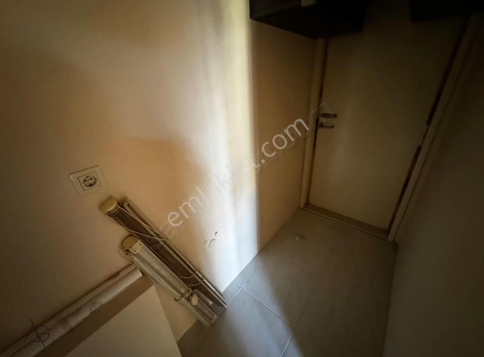 Erenköy Etemefendi'de 13 Yıllık 95m2 2+1 Balkonlu Satılık Boş - Görsel 21