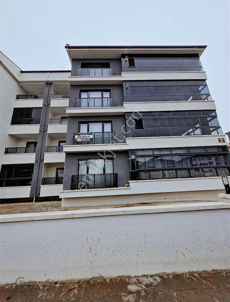 Gölbaşı Bahçelievler'de 3+1 Ara Kat Ultra Lüks Satılık Daire