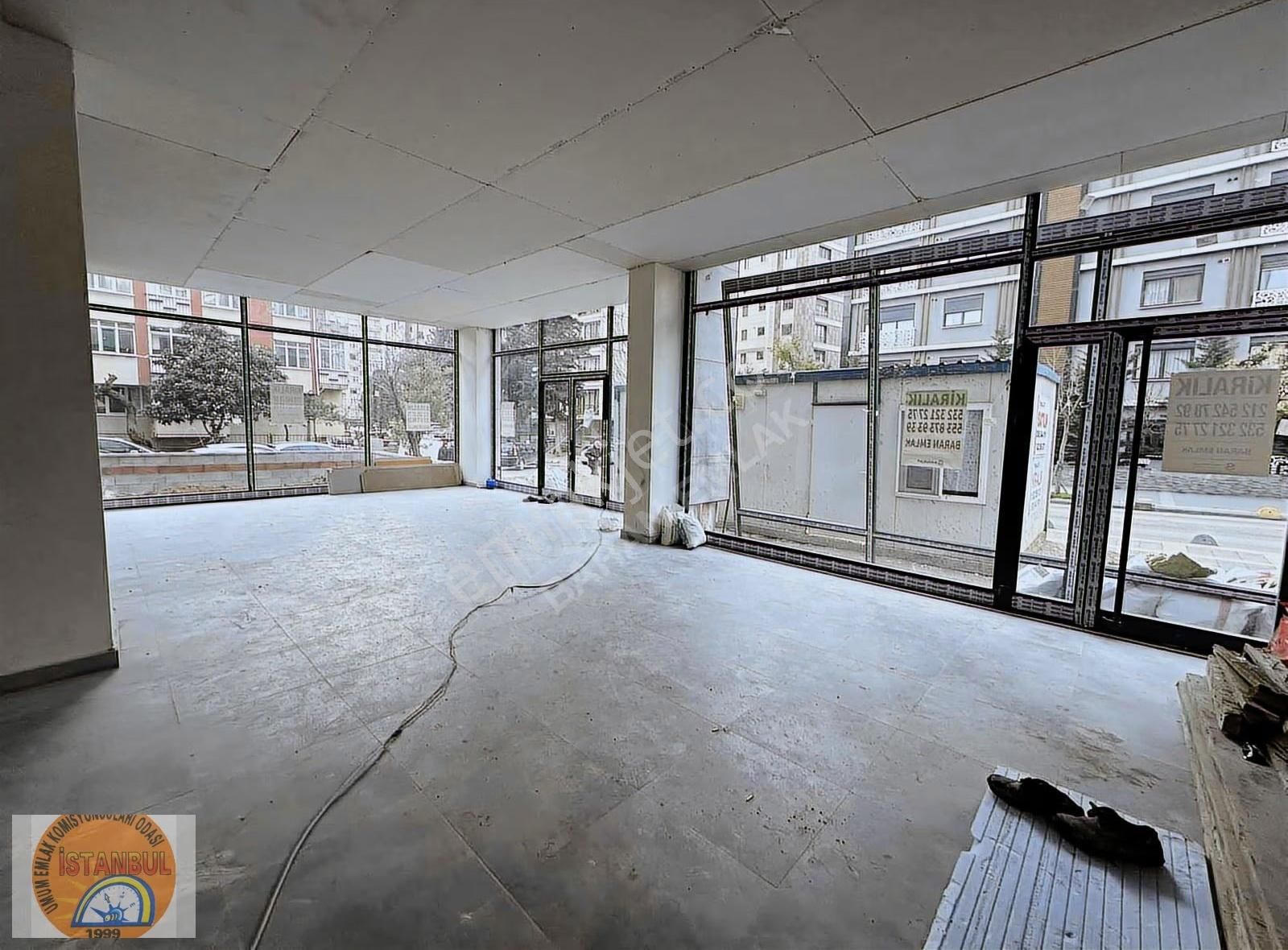 Erenköyde Yeni Binada Kurumsala Kiralık Köşebaşı Dükkan - Görsel 13