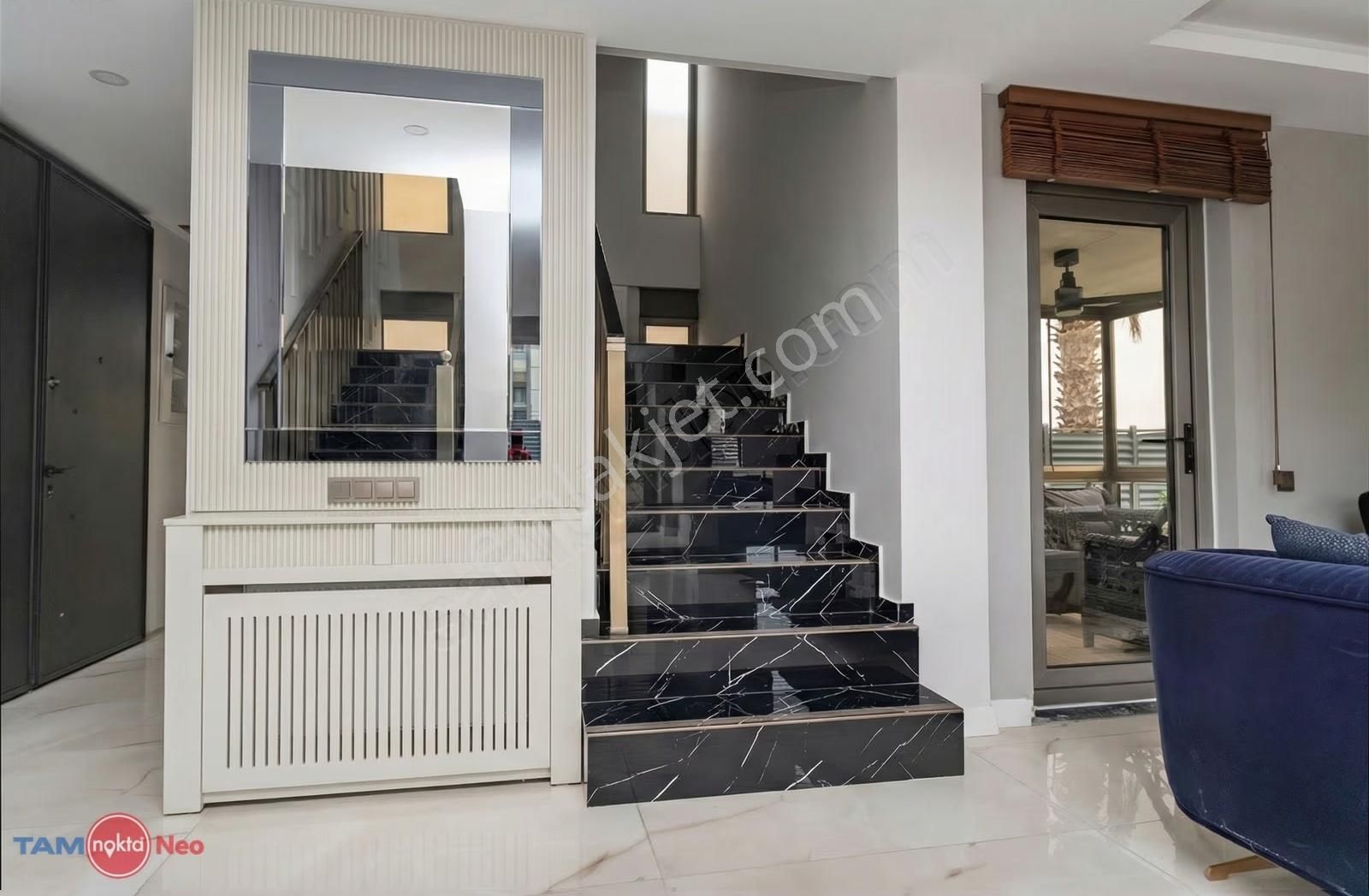 Antalya Kadriye'de Eşyalı Özel Havuzlu Lüks 3+1 Villa - Görsel 2