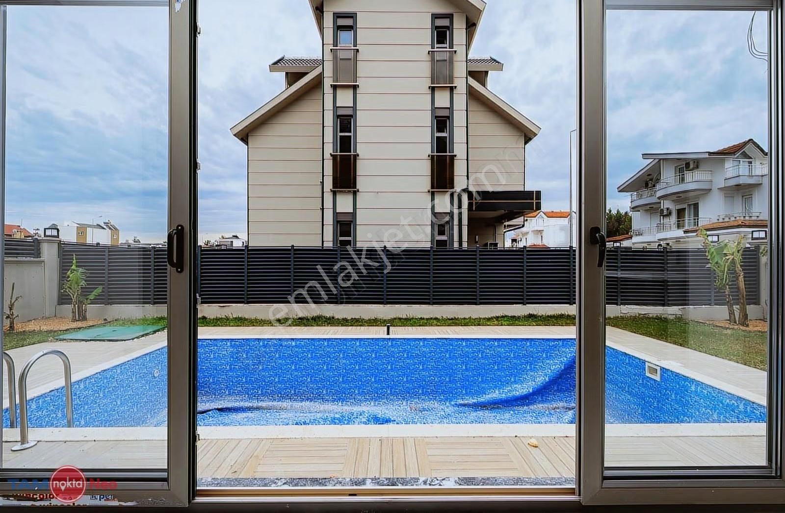 Antalya Kadriye'de Özel Havuzlu Lüks 3+1 Villa - Görsel 16