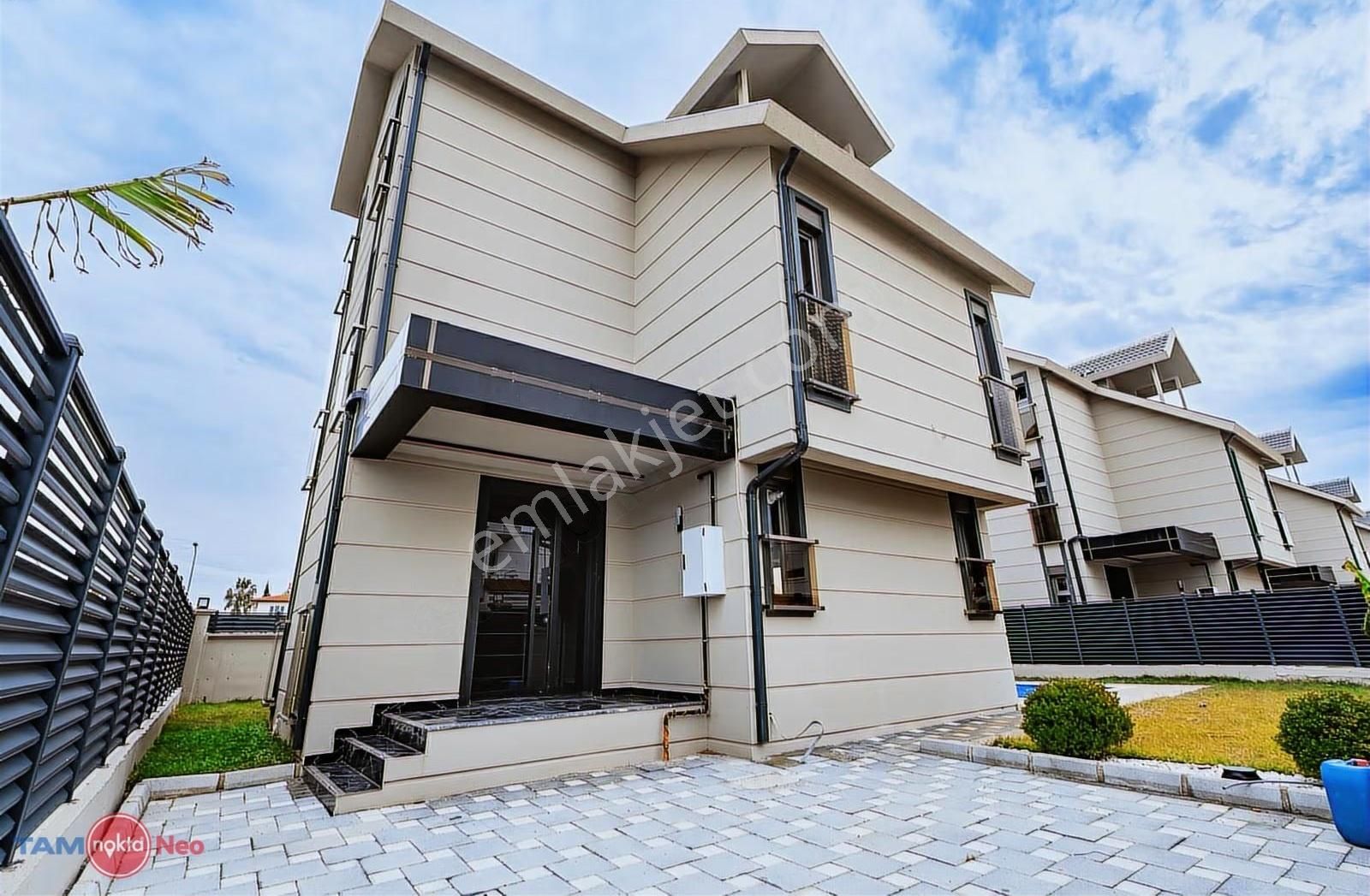 Antalya Kadriye'de Özel Havuzlu Lüks 3+1 Villa - Görsel 7