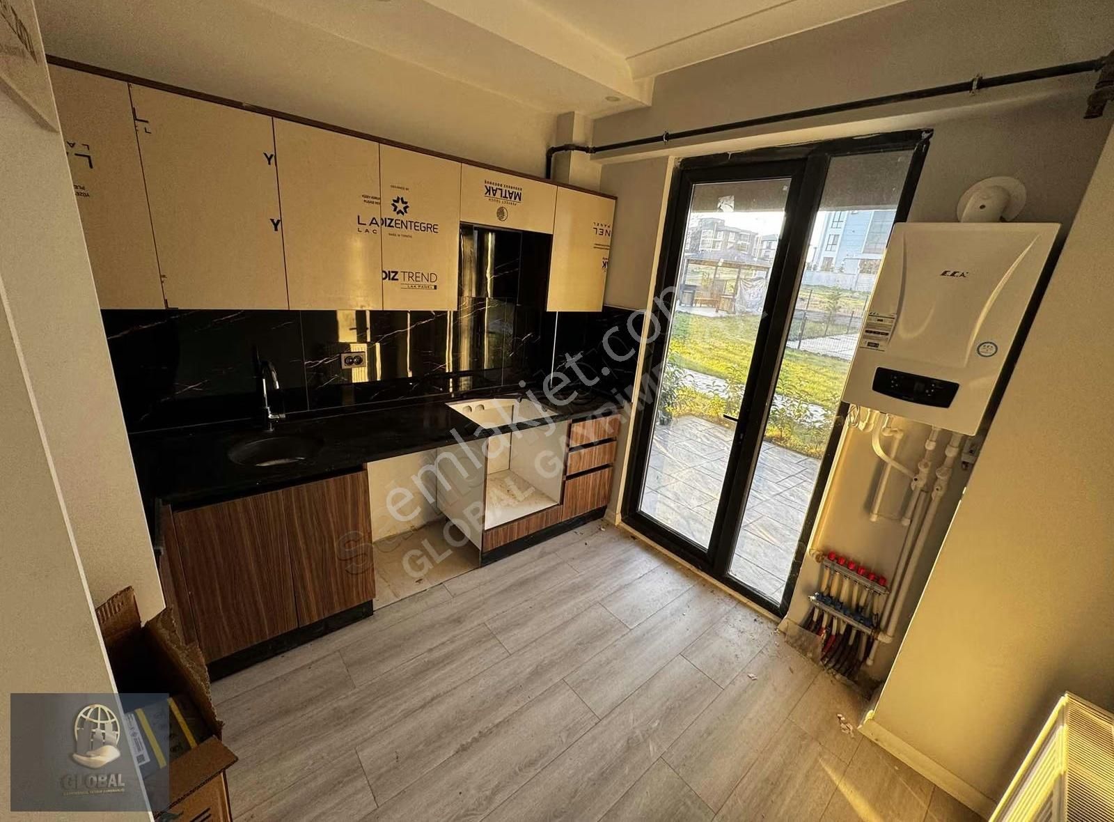 Çorlu Hürriyet Yataymimari Havuzlu Butik Siteiçi Bahçekatı 2+1 - Görsel 8