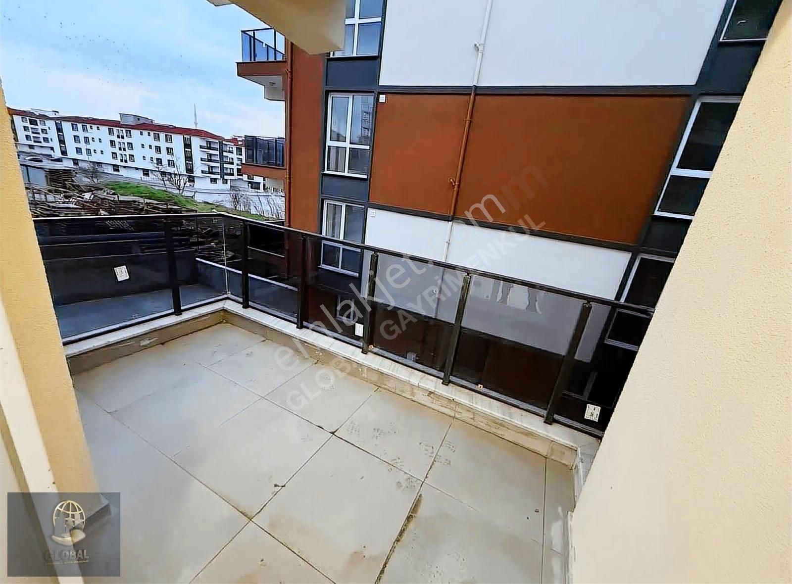 Acill Kervancı Bölgesi Havuzlu Siteiçi Arakat Ferah Plan 1+1 !! - Görsel 4