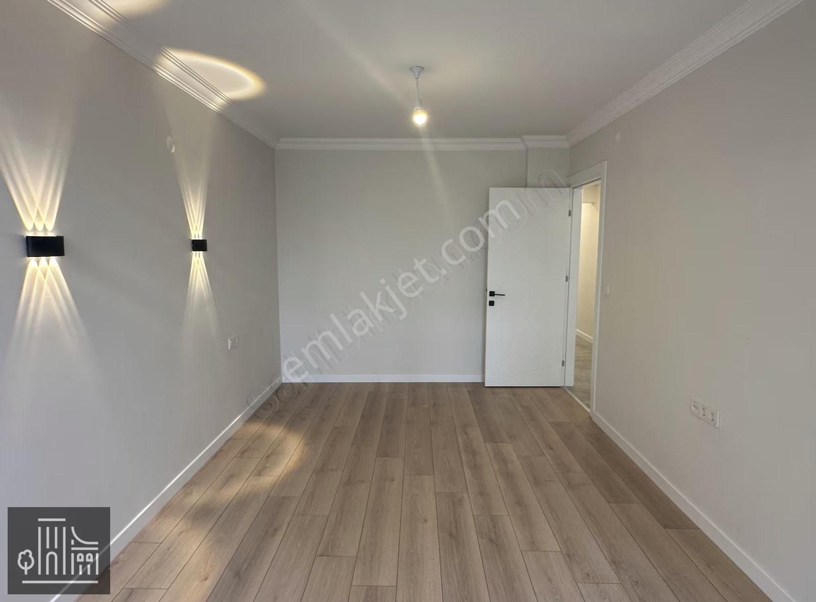 Hatay Metro Cadde İki Bina Mesafede 3+1 130m2 2.kat Arakat Daire - Görsel 10