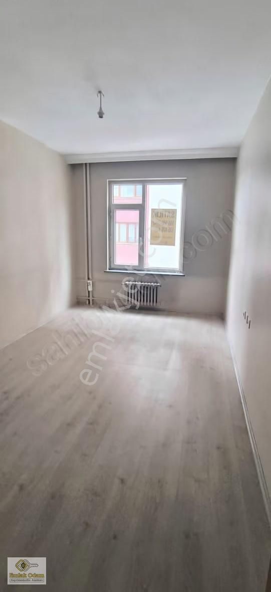 Emlak Odam'dan Nişantaşı Mah. 3+1 Ara Kat Geniş Satılık Daire - Görsel 2