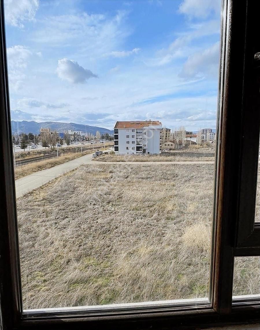 Selçuklu Mahallesin Kavasoğlu Konaklarında Kiralık Lüks Daire - Görsel 3