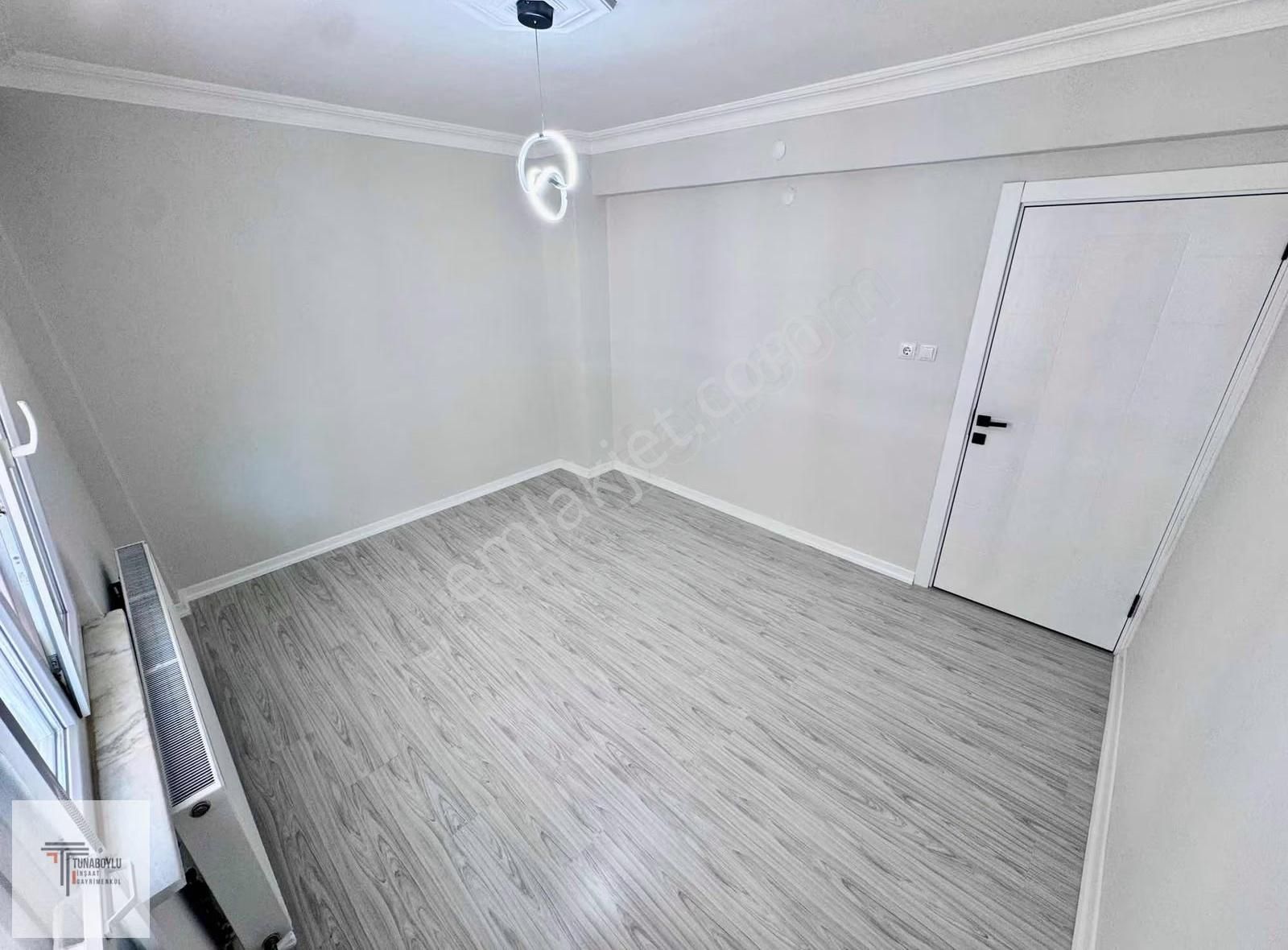 ▒tunaboyludan Çay Manzaralı Ön Cephe Ara Kat Geniş Lüks 3+1daire - Görsel 8