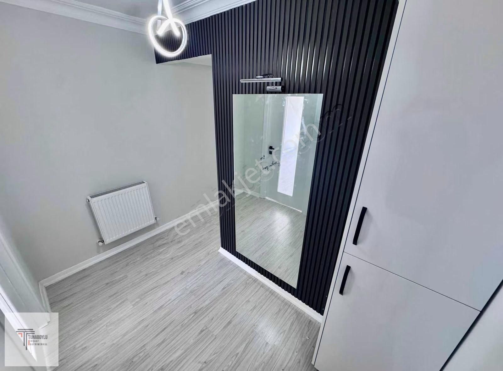 ▒tunaboyludan Çay Manzaralı Ön Cephe Ara Kat Geniş Lüks 3+1daire - Görsel 25