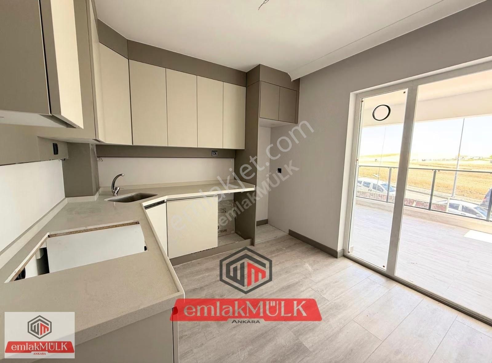 Emlakmülkten Yapracıkta Eşsiz Konumda Fırsat 2+1 Daire...